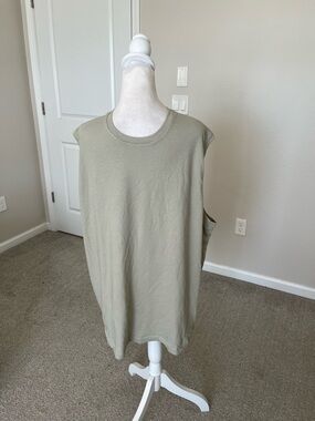 NWOT Sleeveless Oversized Tank Top - Sage Green Size 2X